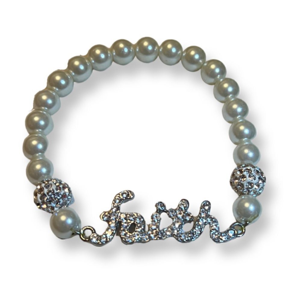 ⭐️3/$25⭐️ Faith Pearl Rhinestone Bracelet